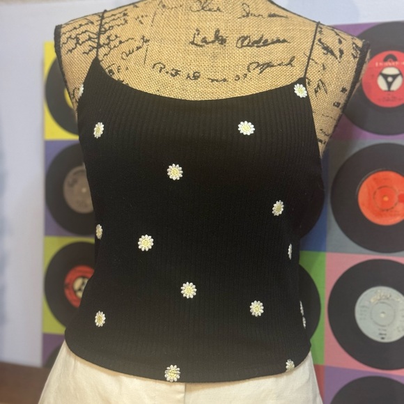 GB Black Daisy Tank Top - Picture 3 of 5